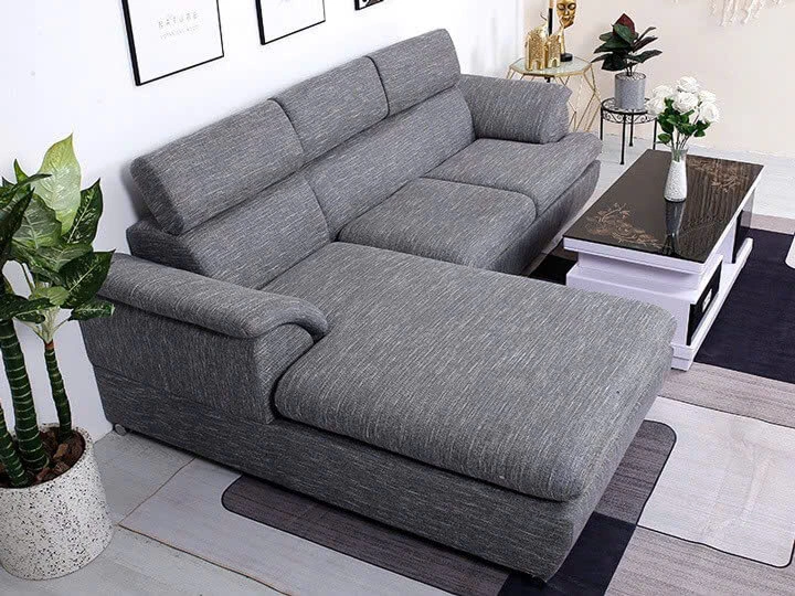 So sánh 2 loại Ghế sa lông vải và gỗ – Nên chọn gì cho phòng khách nhỏ? 14 Ghế sa lông vải – Mềm mại và linh hoạt cho người trẻ