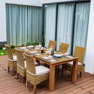 Bàn ăn gỗ Galatsi