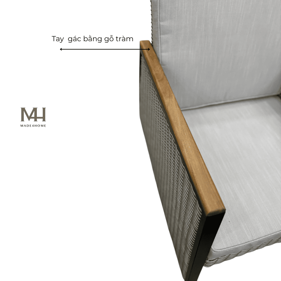 Bộ bàn ghế ngoài trời mây nhựa Made4Home