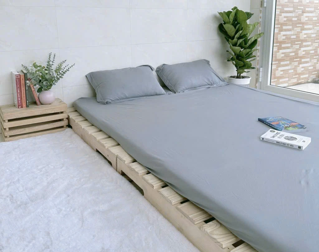 Chỉ với một vài tấm pallet, bạn đã có thể biến căn phòng bình thường thành một không gian sống đậm chất nghệ