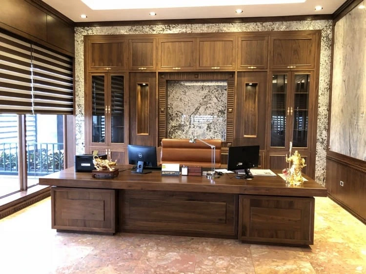 Kệ, bàn làm việc & đồ trang trí