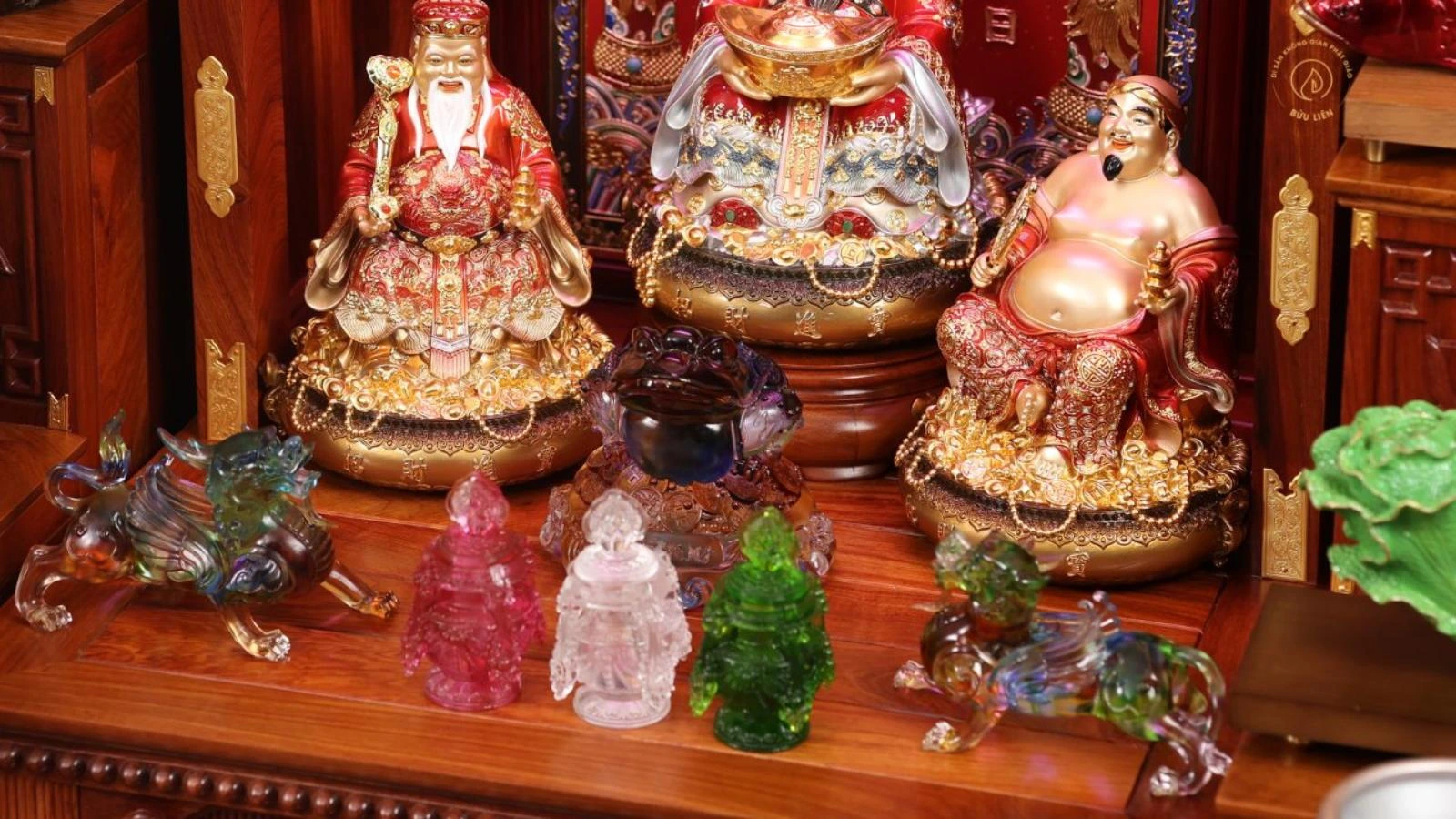 Tầm quan trọng của bàn thờ Thần Tài Thổ Địa trong gia đình