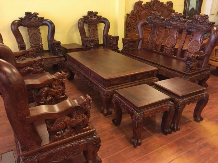 Bàn ghế gỗ cẩm lai cổ điển, sang trọng
