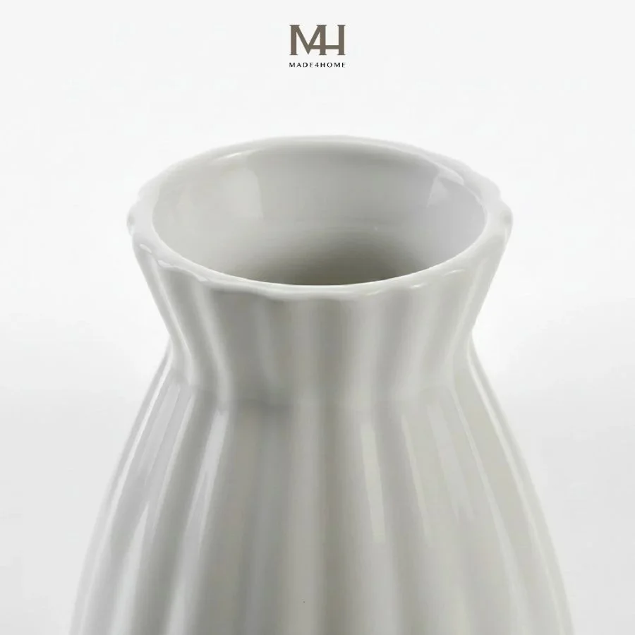 Bình hoa gốm sứ Felizia trang trí decor hoa văn sọc Made4Home - Kích thước 21x15cm 5 Bình hoa gốm sứ Felizia trang trí decor hoa văn sọc Made4Home - Kích thước 21x15cm