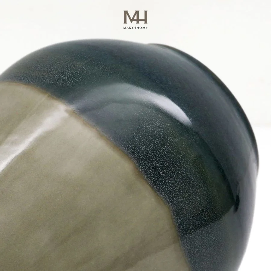 Bình hoa gốm sứ Lys trang trí decor dáng bầu Made4Home - Kích thước 25x11cm