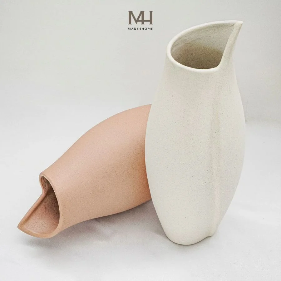 Bình hoa gốm sứ Nora trang trí decor dáng lượn sóng Made4Home - Kích thước 32x8cm