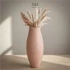 Bình hoa gốm sứ Nora trang trí decor dáng lượn sóng Made4Home - Kích thước 32x8cm