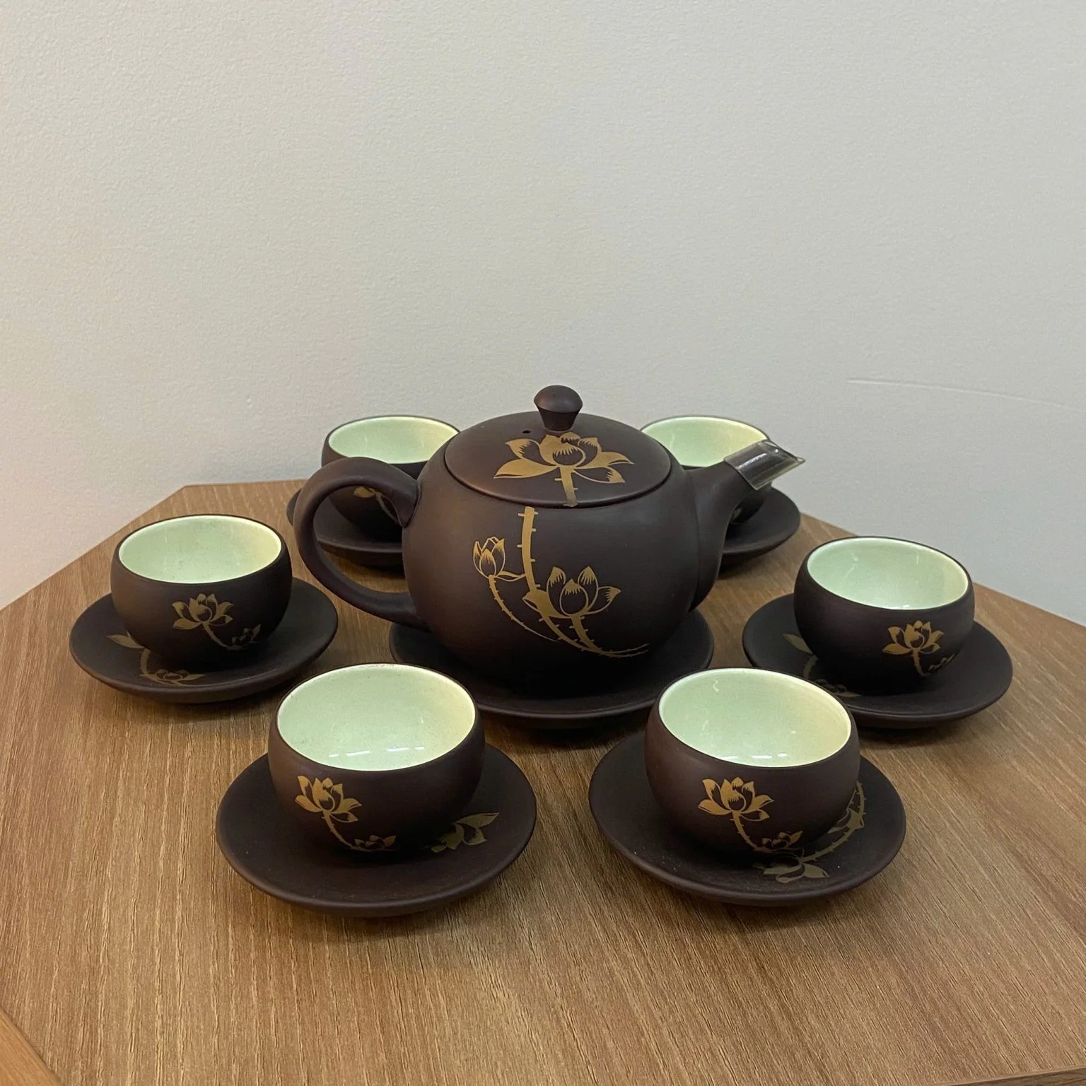 Các Loại Gốm Sứ Phổ Biến Hiện Nay – Phân Biệt & Ứng Dụng